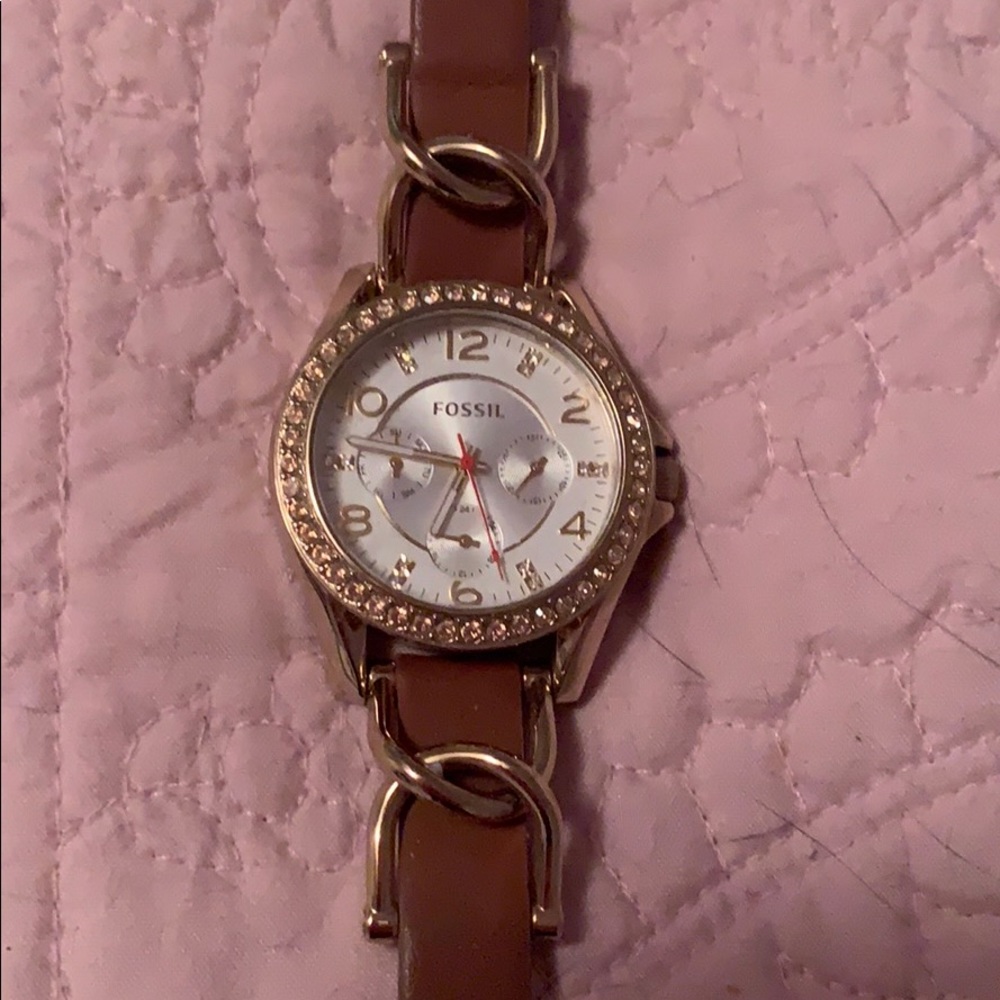 Fossil Watch - Picture 2 of 3